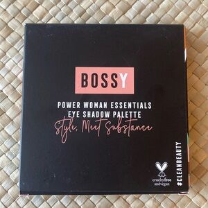 Bossy Power Woman Essentials eyeshadow palette